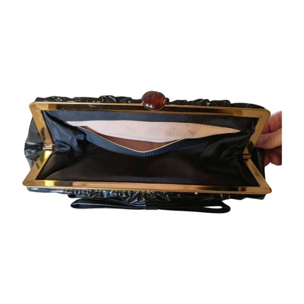 Vintage Style Black Patent Ruched Bow Clutch Gold Frame Amber Kiss Lock‎ Bag